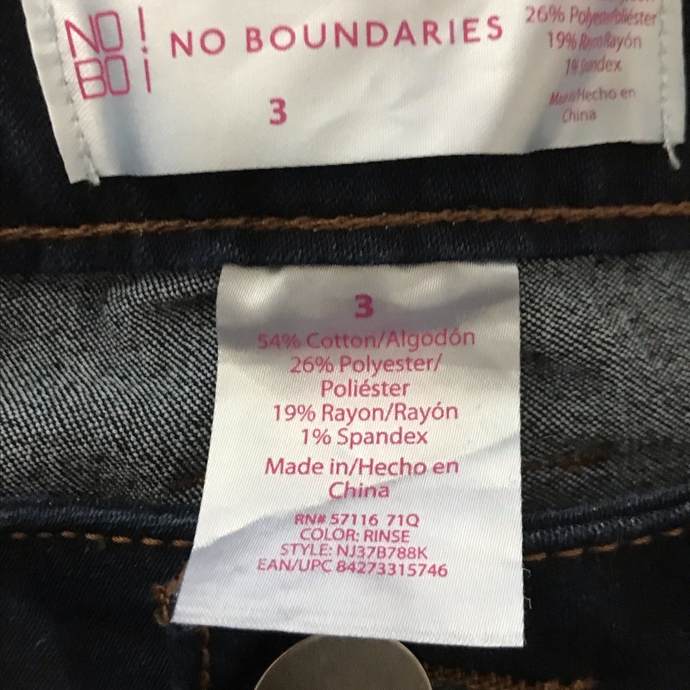 Low Rise Jeans - Picture 5 of 5